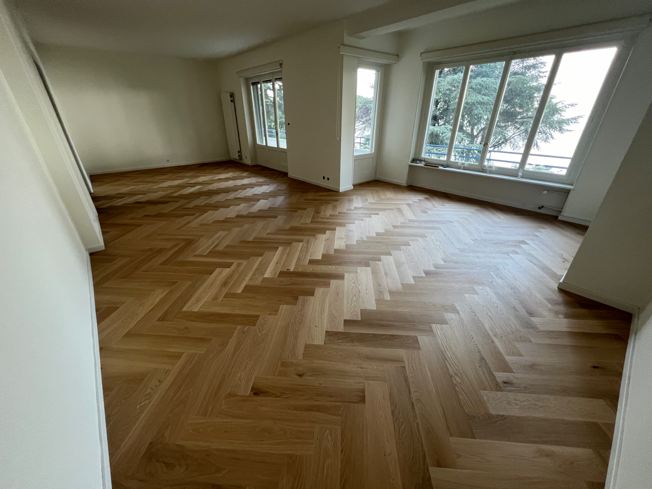 Parquet bâton rompu, Bauwerk, Formpark, Montreux